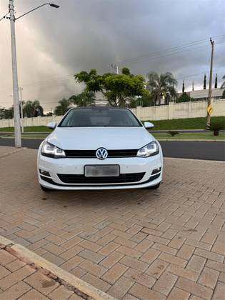 VOLKSWAGEN GOLF 1.4 TSI HIGHLINE 16V GASOLINA 4P AUTOMÁTICO VOLKSWAGEN GOLF 1.4 TSI HIGHLINE 16V GASOLINA 4P AUTOMÁTICO